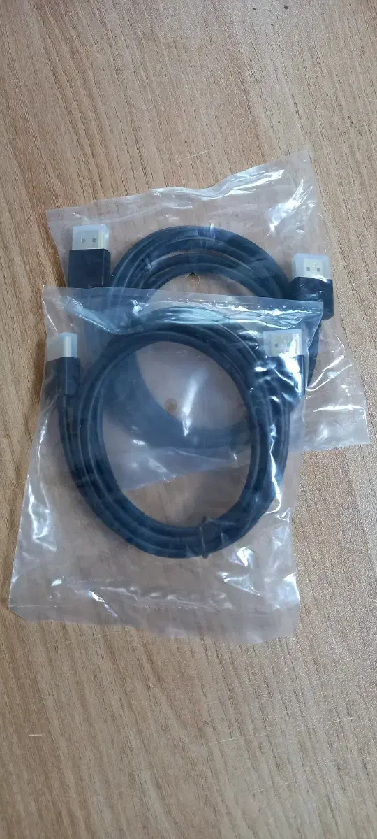 HDMI 케이블 1.5미터 2개에 3.000원